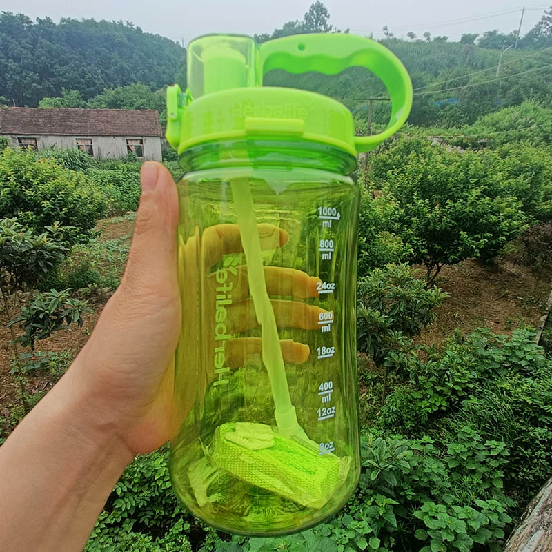 زجاجة ماء بلاستيكية صحية بسعة  - مراجعة Nutrition And Fitness For Life وسعره